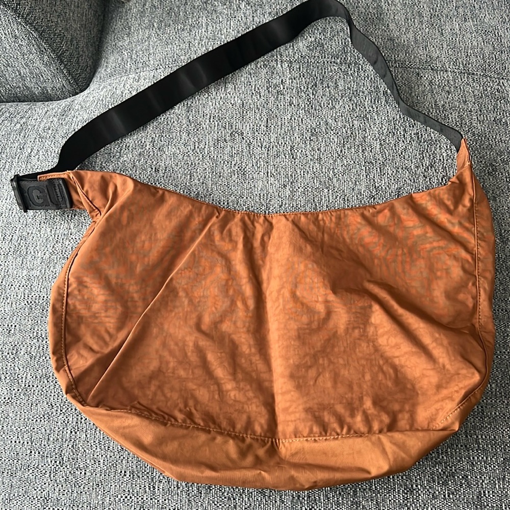 BAGGU Large Crescent Bag - Brown